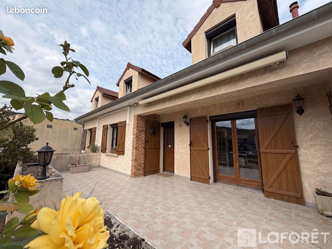 Maison 6 pièces 145 m² · à Trépail · 145 m² · 250 000 €
