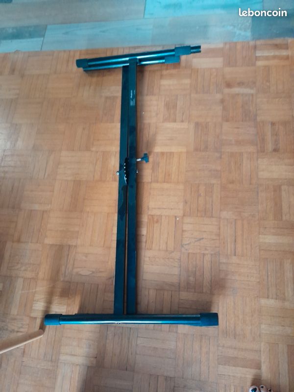 Support de piano ou clavier (image 2)