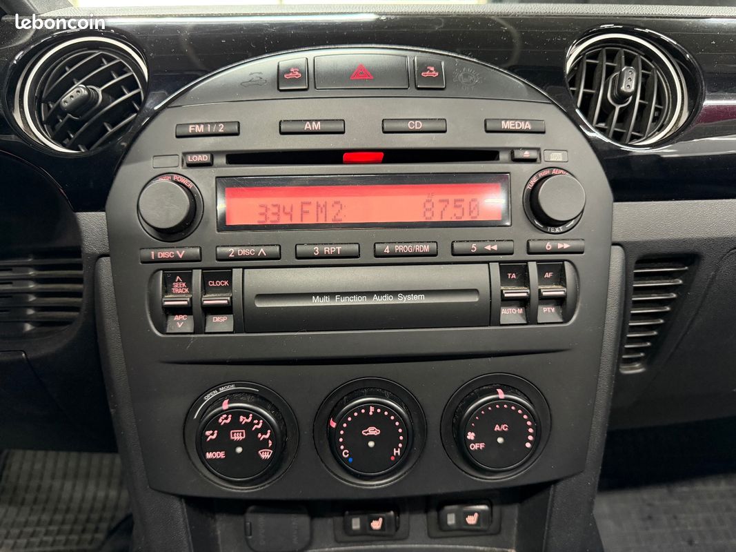 MAZDA MX-5 MX5 1.8L Elegance Cuir TOIT RIGIDE RETRACTABLE (image 33)