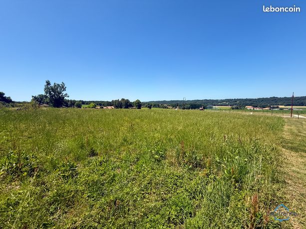 Terrain 1 335 m² Bernede