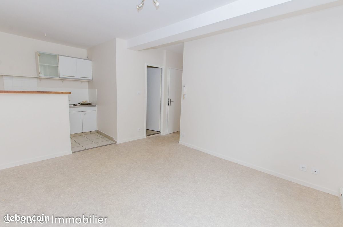 Appartement 2 pièces 30 m² · à Saint-Marcellin · 30 m² · 385 €/mois