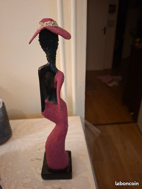 ​Statuette "Élégance Cubaine" – L’âme des Caraïbes (image 3)