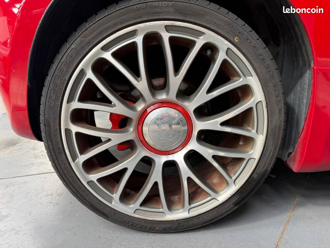 Abarth 500 1.4 T-Jet 135 ch (image 12)