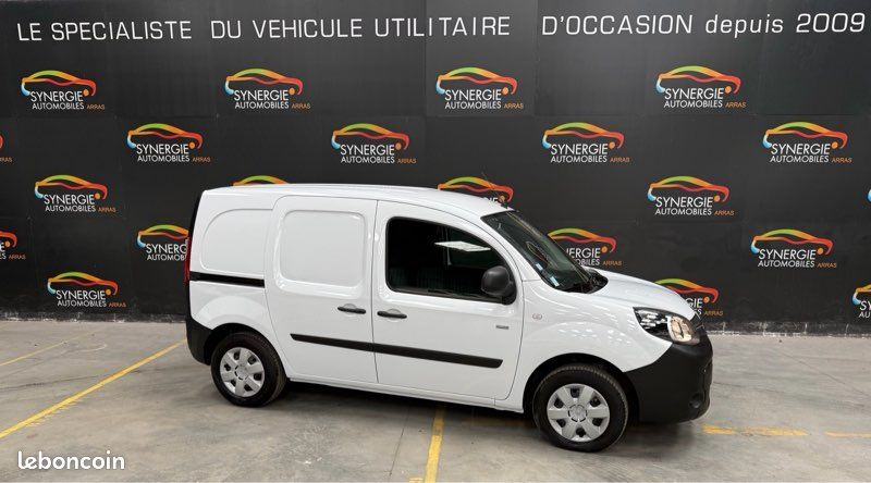 Kangoo z.e. Electrique 24.126 km 8.325 ht (9.990 ttc) (image 1)