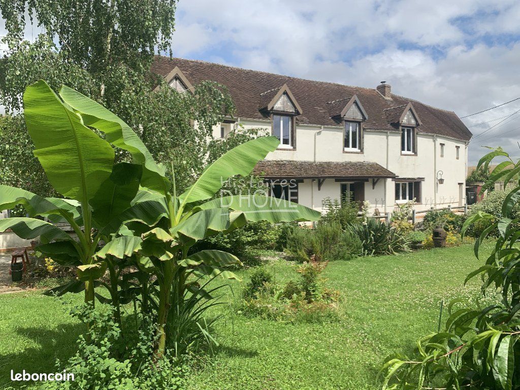 Maison 10 pièces 300 m² · à La Ferté-Gaucher · 300 m² · 174 000 €