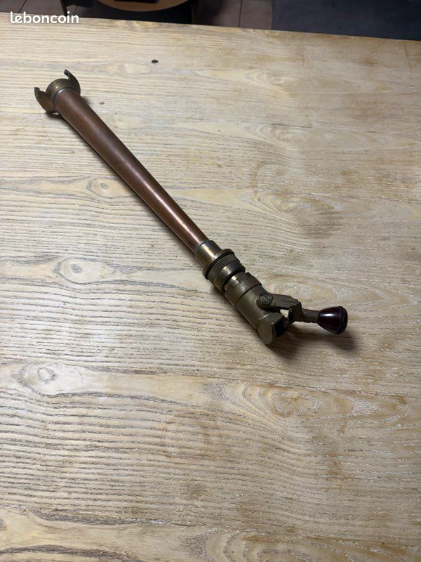 Buse en cuivre vintage pour tuyau d'incendie, buse en cuivre pour tuyau d'incendie, robinet d'eau de pompier (image 1)