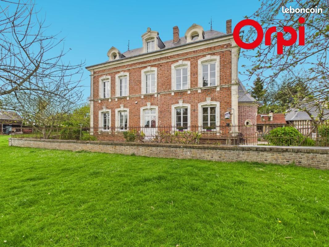 Maison 6 pièces 208 m² · à Bernay · 208 m² · 475 000 €