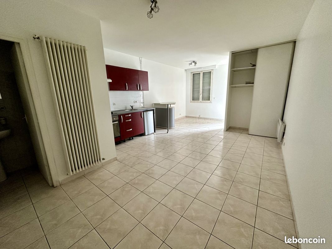 Appartement 1 pièce 33 m² · à Villeneuve-sur-Lot · 33 m² · 350 €/mois
