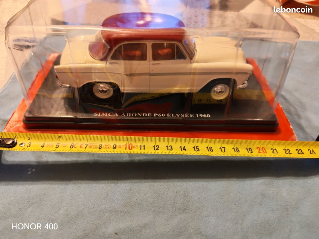 Miniature NEUVE Simca Aronde P60 Elysée 1/24 - Collection