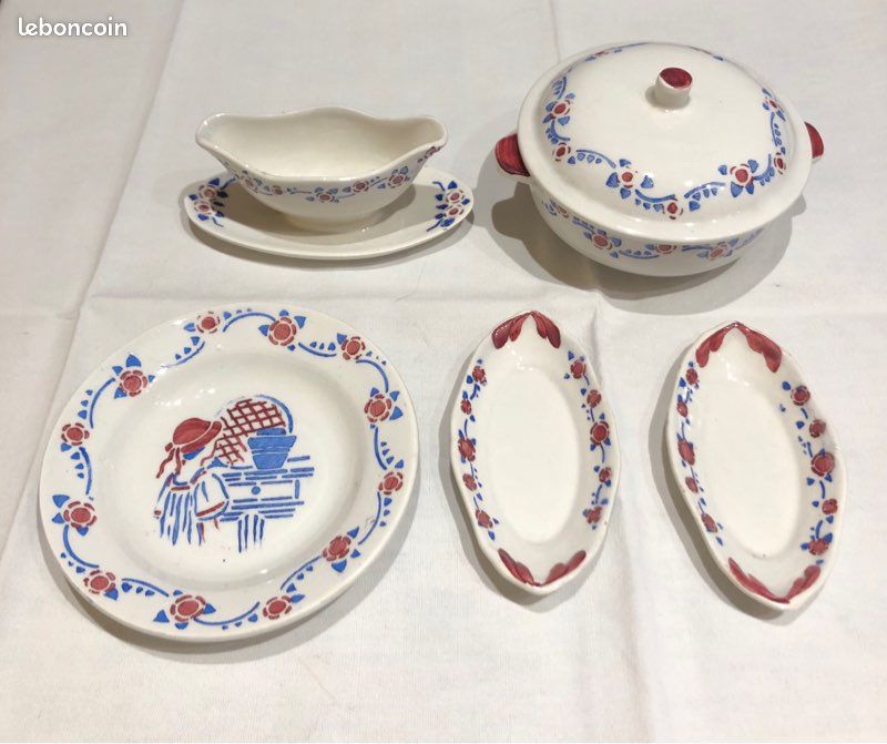 LOT DE DINETTE Porcelaine Chaperon Rouge EUR 30,00 - PicClick FR