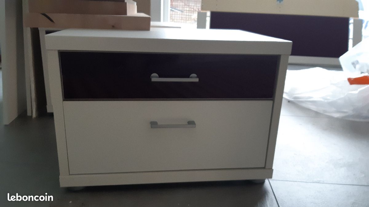 Sommier + 2 tables de chevet (image 1)