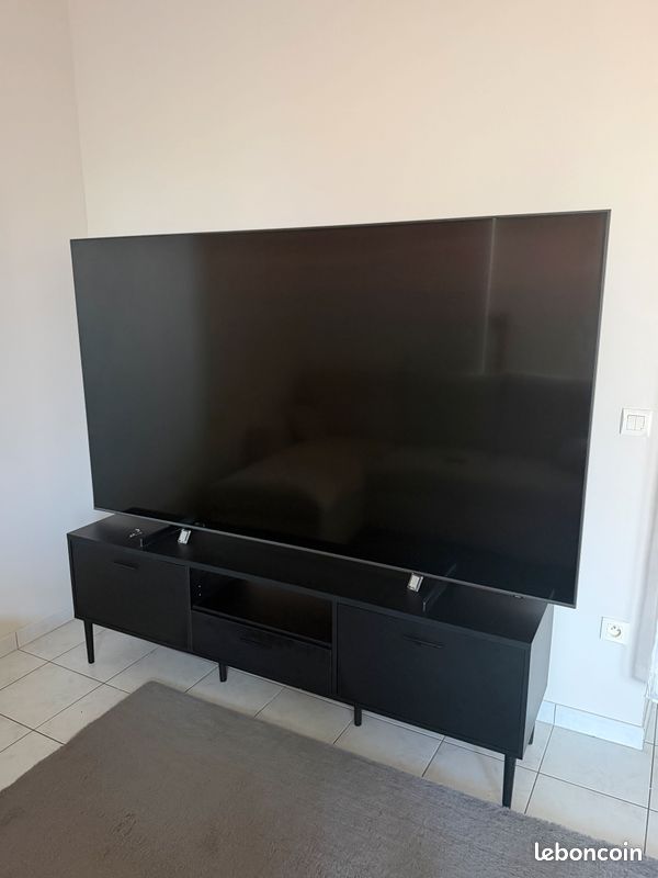 Television (image 5)