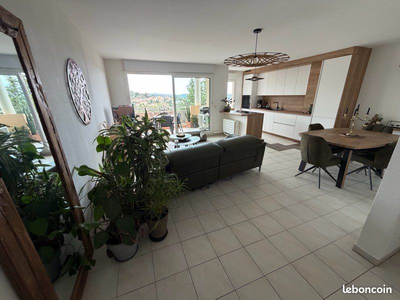 Appartement 3 pièces 72 m² · à Grasse · 72 m² · 285 000 €