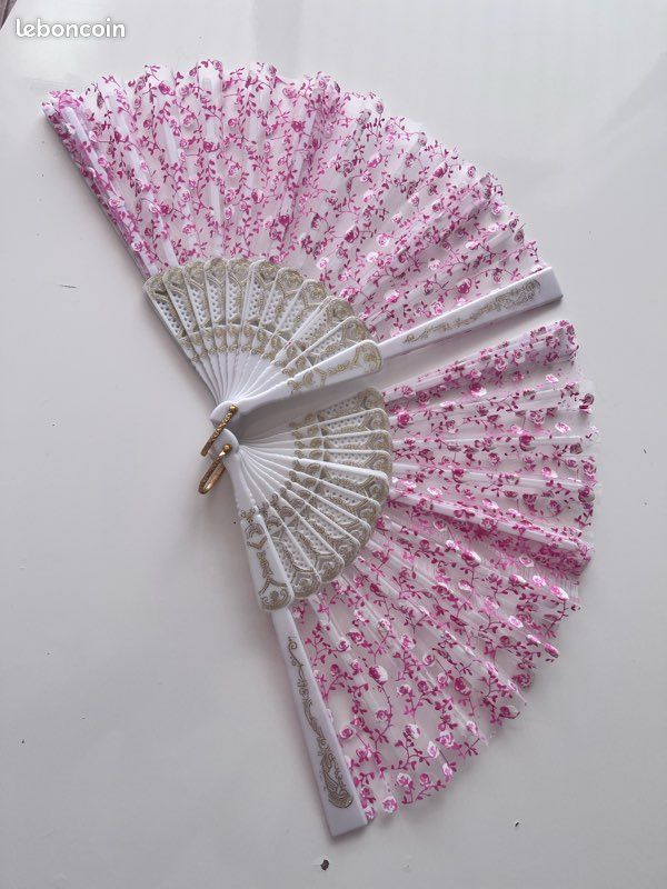 Lot de 2 éventails blanc rose (image 1)