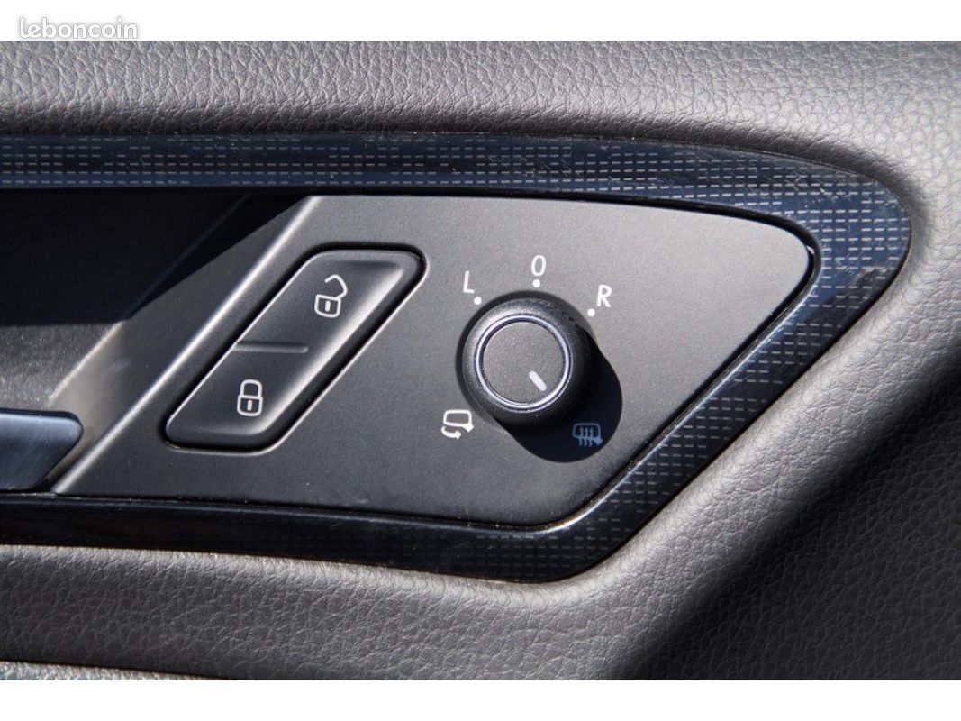 VOLKSWAGEN GOLF 1.4 16V TSI BlueMotion - 125 VII BERLINE Sound PHASE 2 (image 22)