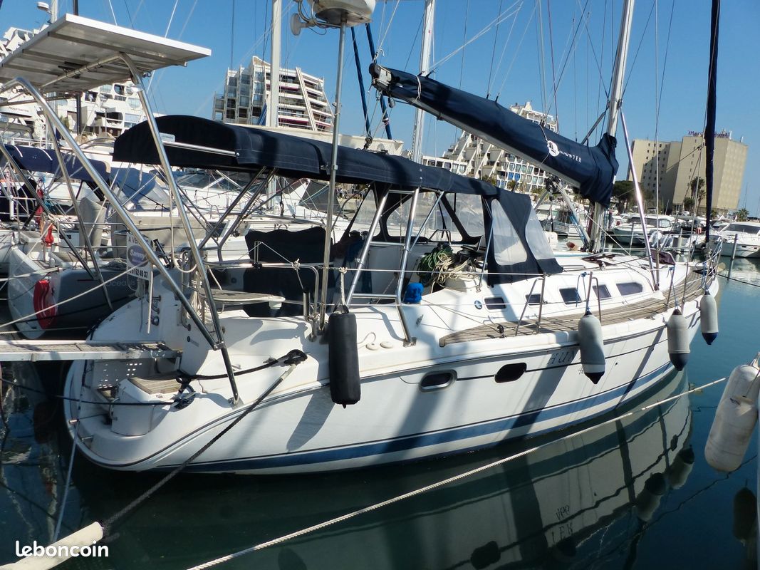 Hunter 466 — View photo 1