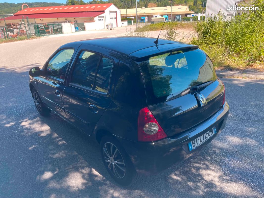Renault Clio CAMPUS II MOD 2011 Phase 2 1.2 75 CH (5) LUXE PRIVILÈGE PACK CLIM CT OK ‘‘ 157000 ’’ KM TRÈS ÉCONOMIQUE KIT DISTRIBUTION NEUF (image 5)