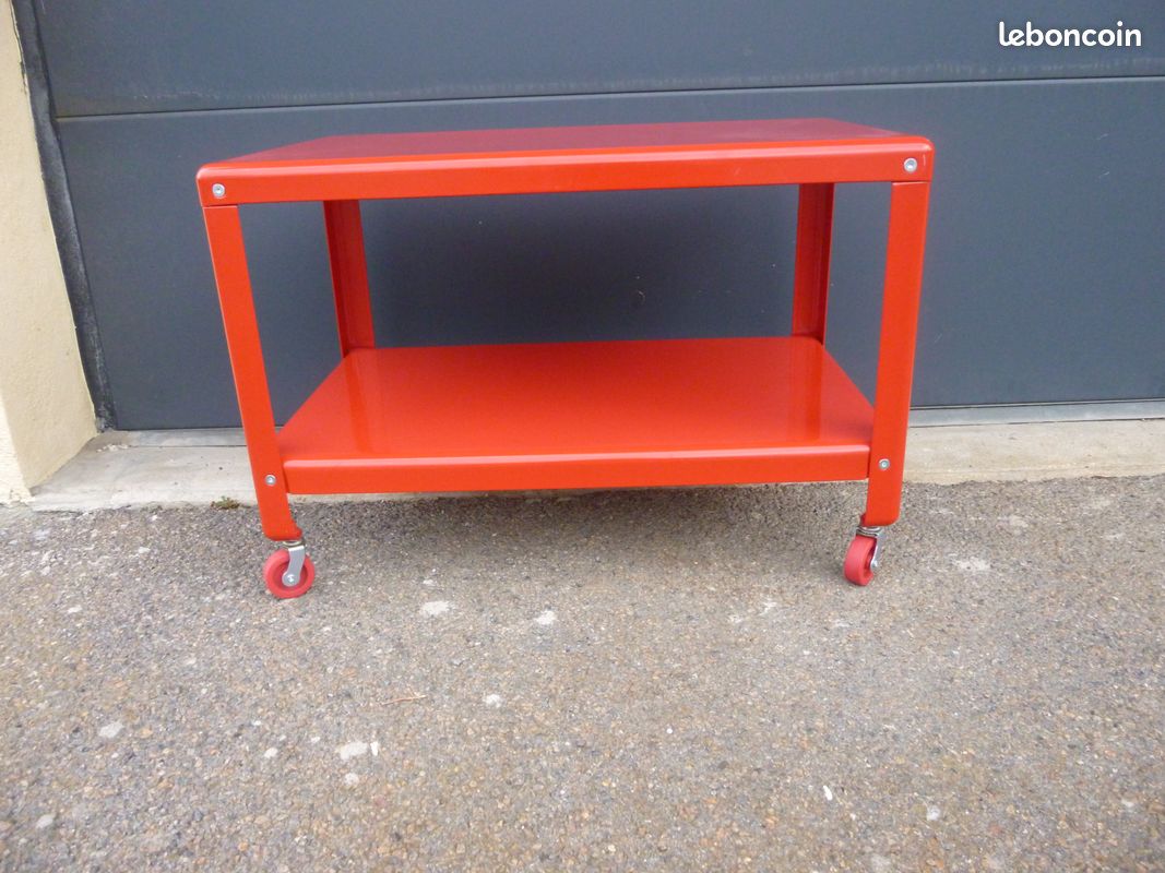 Table à roulettes (image 1)