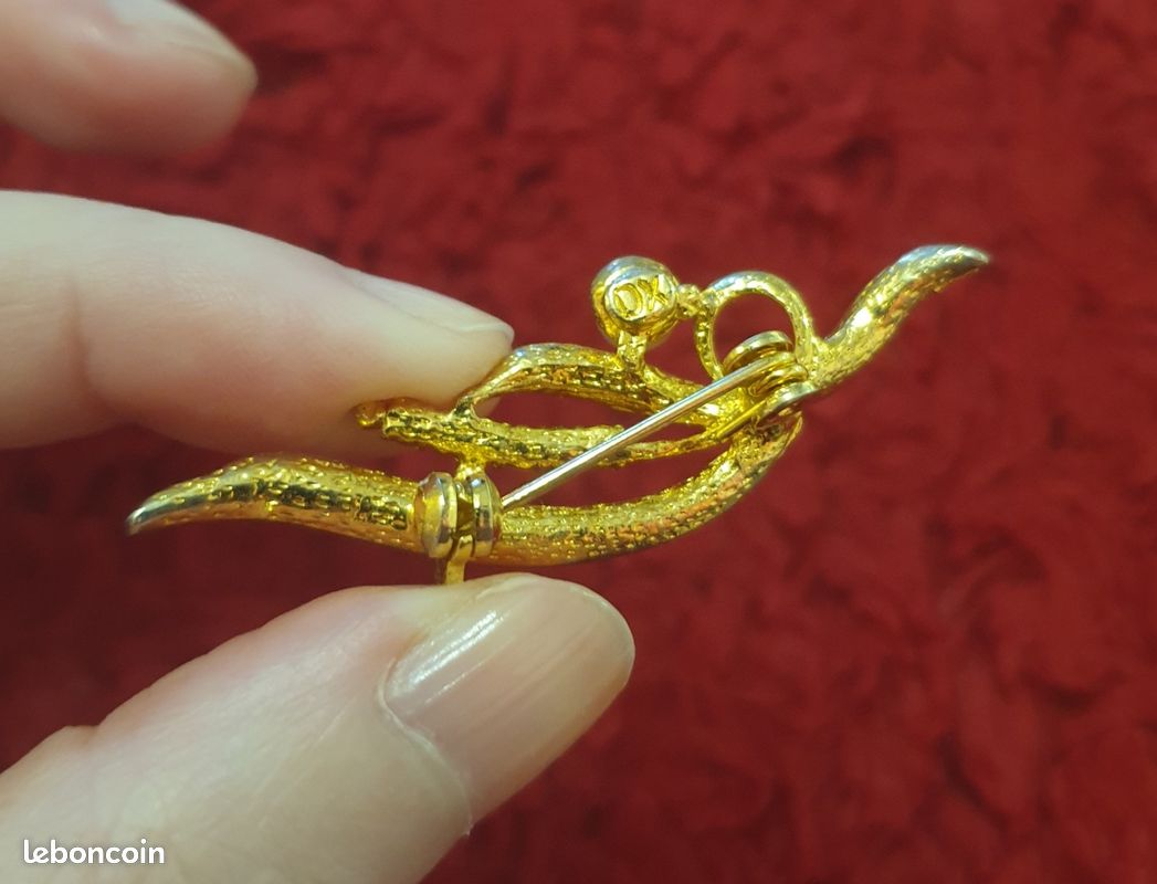 Petite Broche Fantaisie Vintage Avec Strass - Très Bon état Général