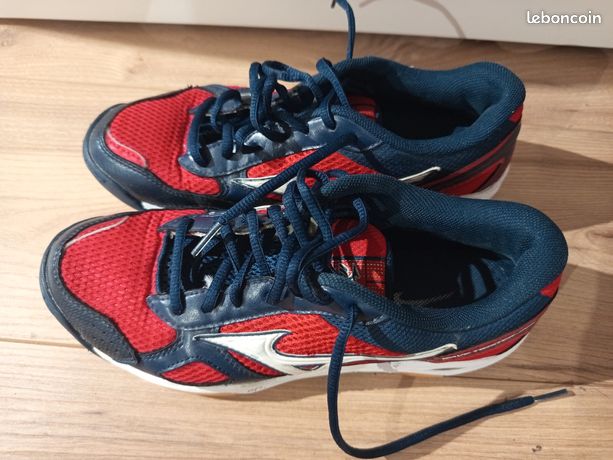 Mizuno wave twister jnr rouge bleu marine blanc Chaussures