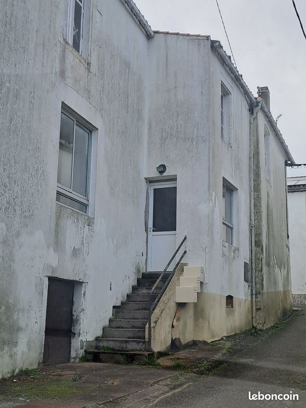 Maison 3 pièces 175 m² · à Avrillé · 175 m² · 195 000 €
