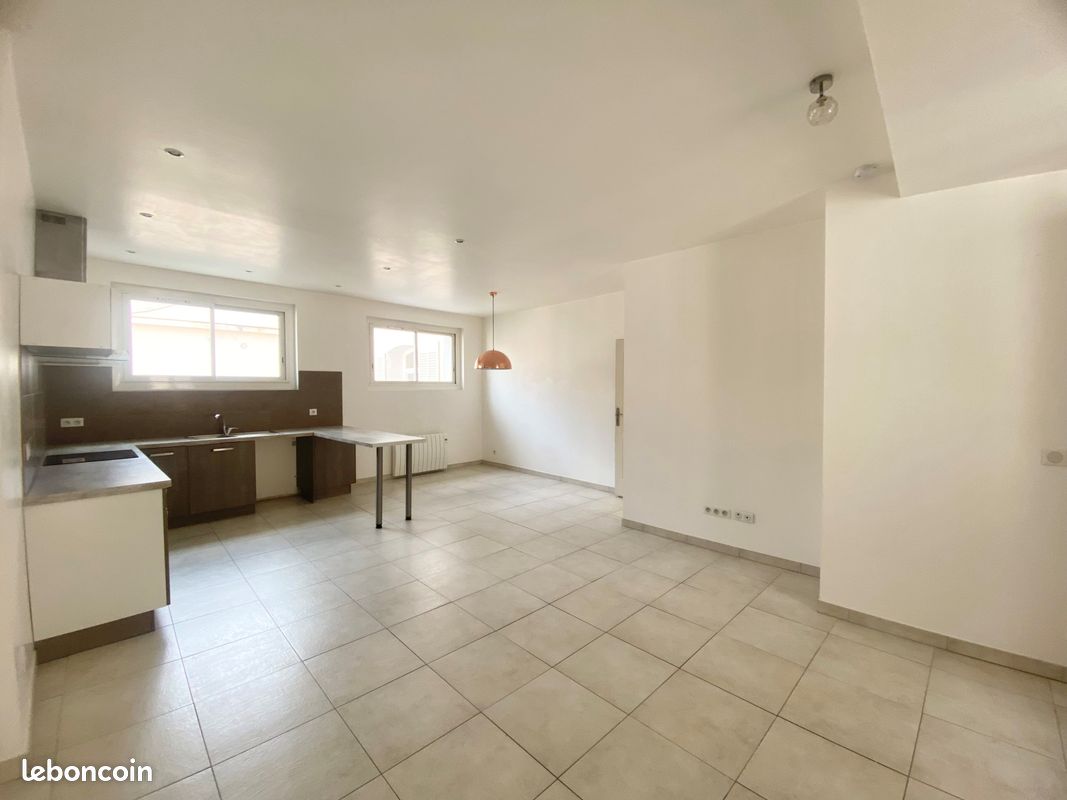 Maison 3 pièces 71 m² · à Cassis · 71 m² · 1 190 €/mois