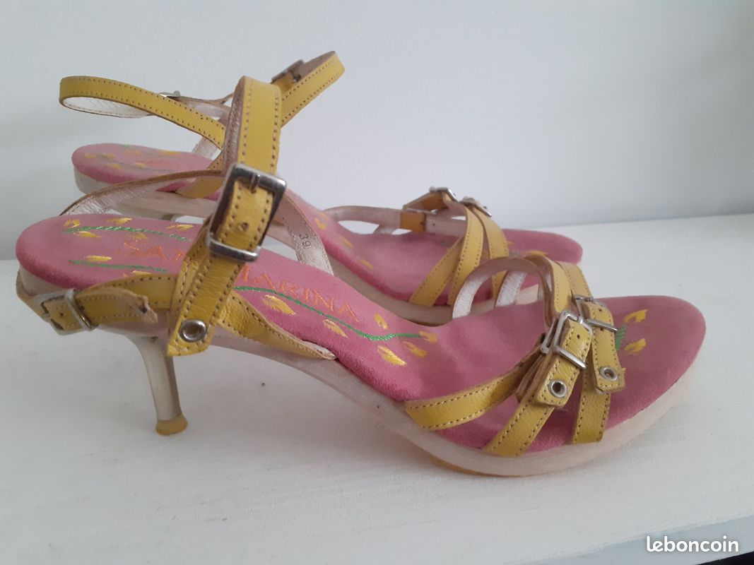 Sandales cuir jaune, petit talon aiguille Chaussures