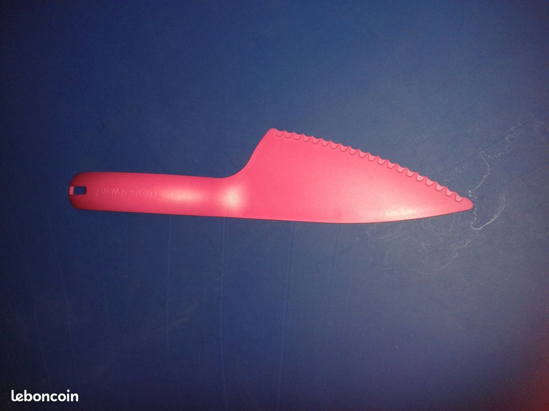 Couteau tupperware (image 1)
