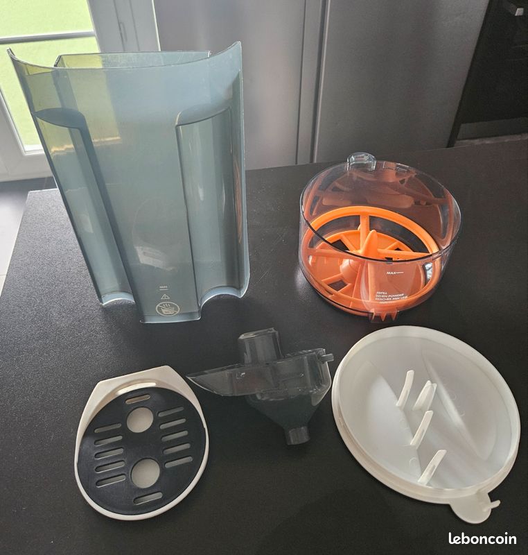 Pièces détachées pour préparateur de biberons Baby Brezza Formula Pro Advanced (image 1)