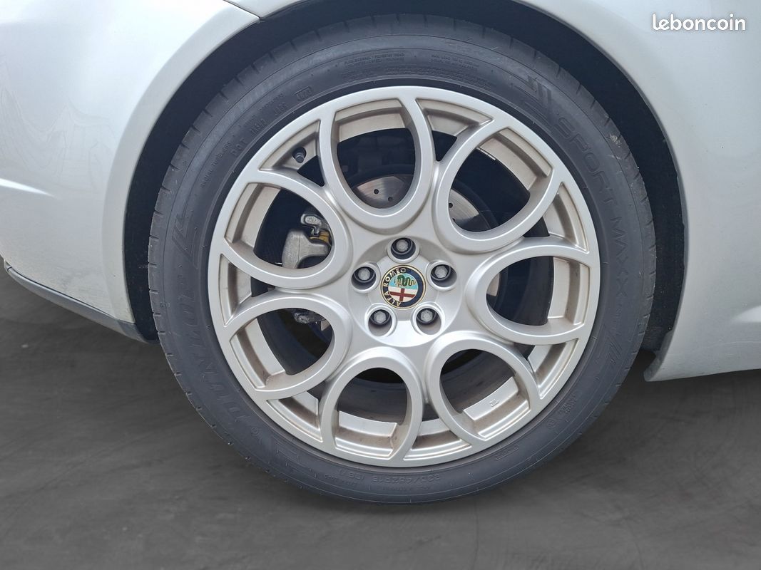 ALFA ROMEO SPIDER 3.2 V6 JTS Q4 260ch CABRIOLET - 77 400 km - Garantie 12 mois (image 16)