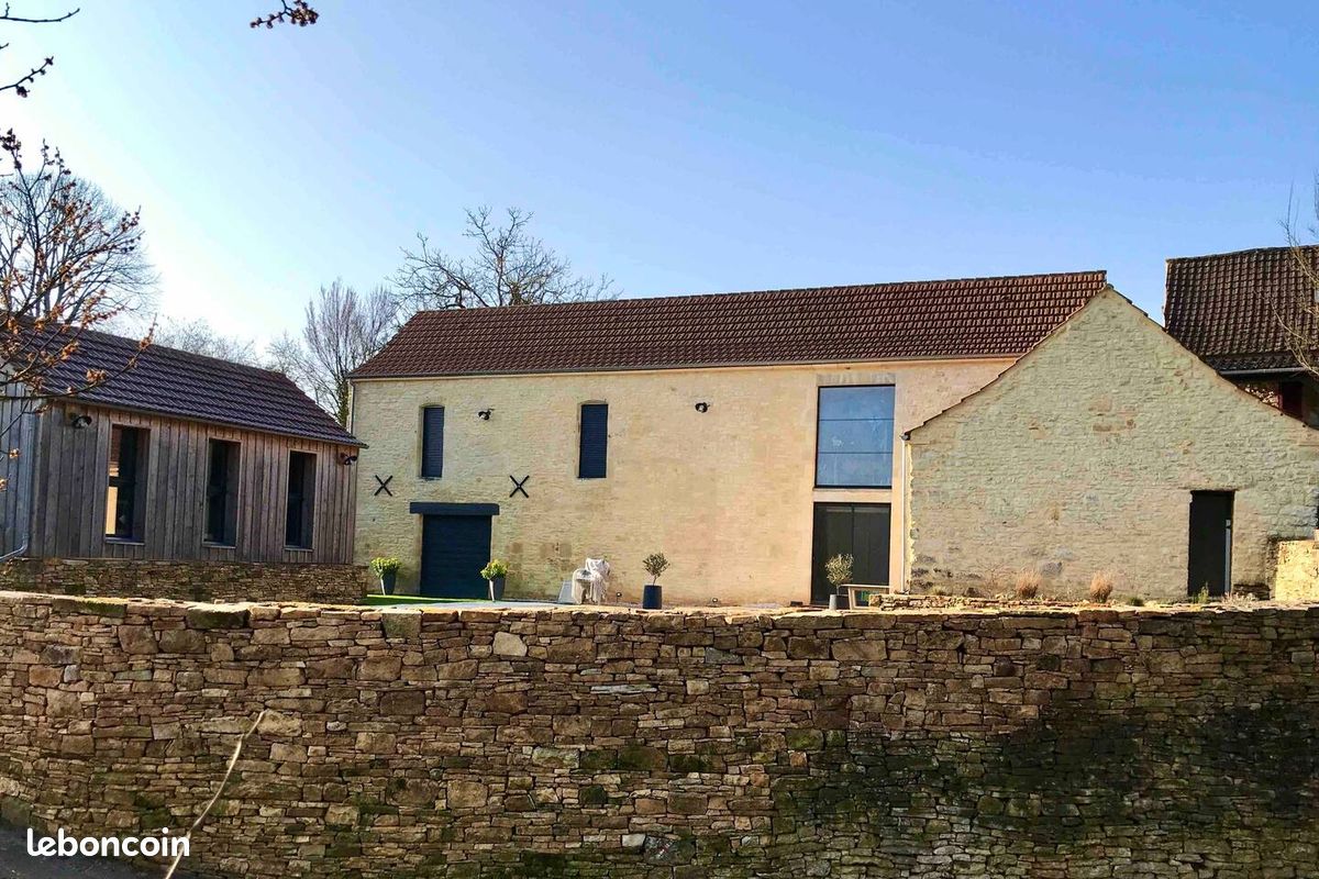 FLEUR DE NOYER Gîte de charme avec spa et piscine privatifs 8pers 4ch 5sdb (image 10)