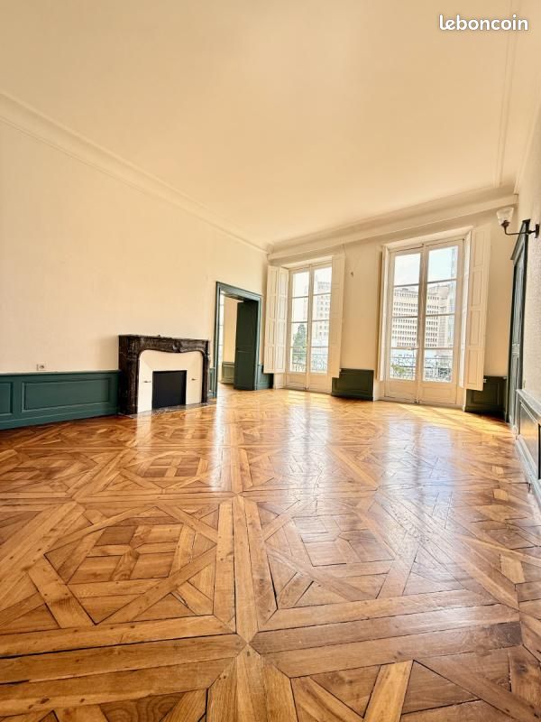 Appartement 4 pièces 116 m² · à Nantes · 116 m² · 293 500 €