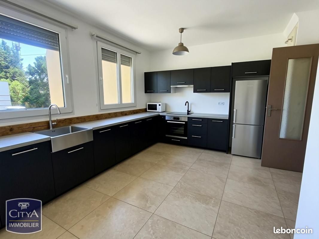 Appartement 4 pièces 95 m² · à Villeneuve-lès-Avignon · 95 m² · 195 000 €