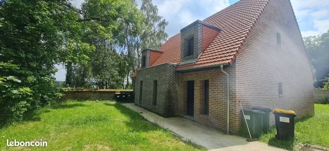 Maison 8 pièces 250 m² · à Divion · 250 m² · 1 800 000 €