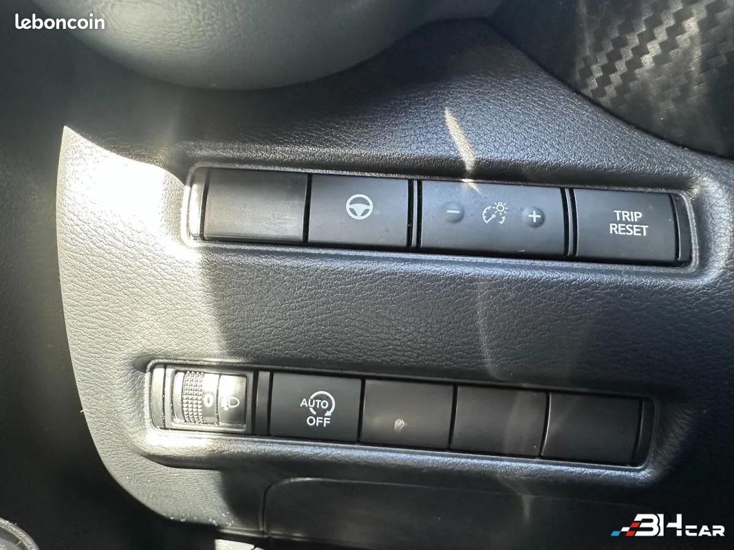 Nissan Juke 1.0 DIGT 115 TEKNA 2WD DCT BVA (image 22)