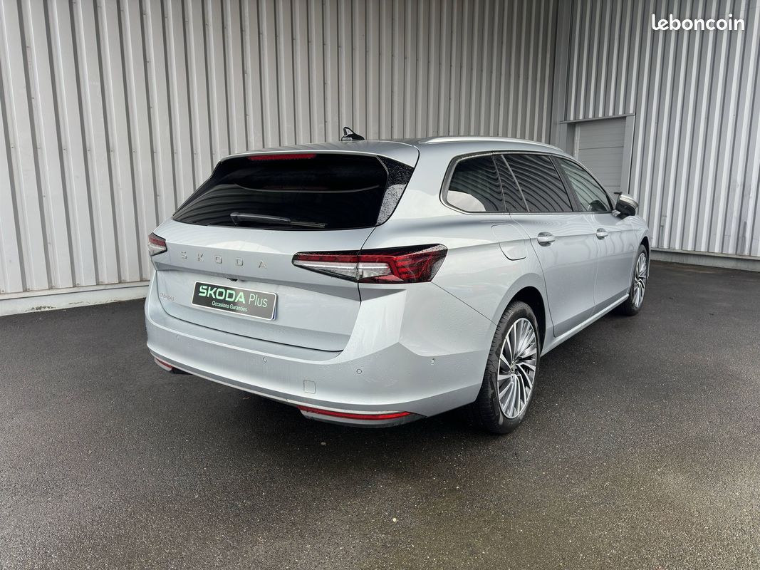 SKODA Superb Combi 1.5 TSI mHEV 150 ch ACT DSG7 Laurin & Klement (image 27)