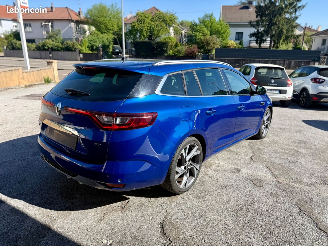 Renault Megane IV 2016 GT Estate essence 1.6 TCE BVA EDC7 205Ch 4 Control (image 2)