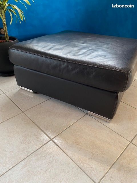 Pouf en cuir couleur chocolat (image 2)