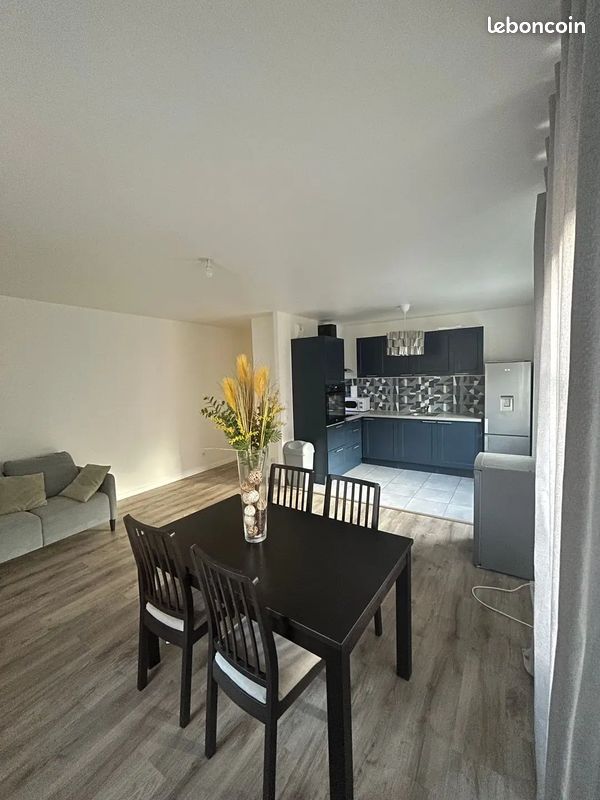 Appartement 3 pièces 64 m² · à Le Blanc-Mesnil · 64 m² · 1 400 €
