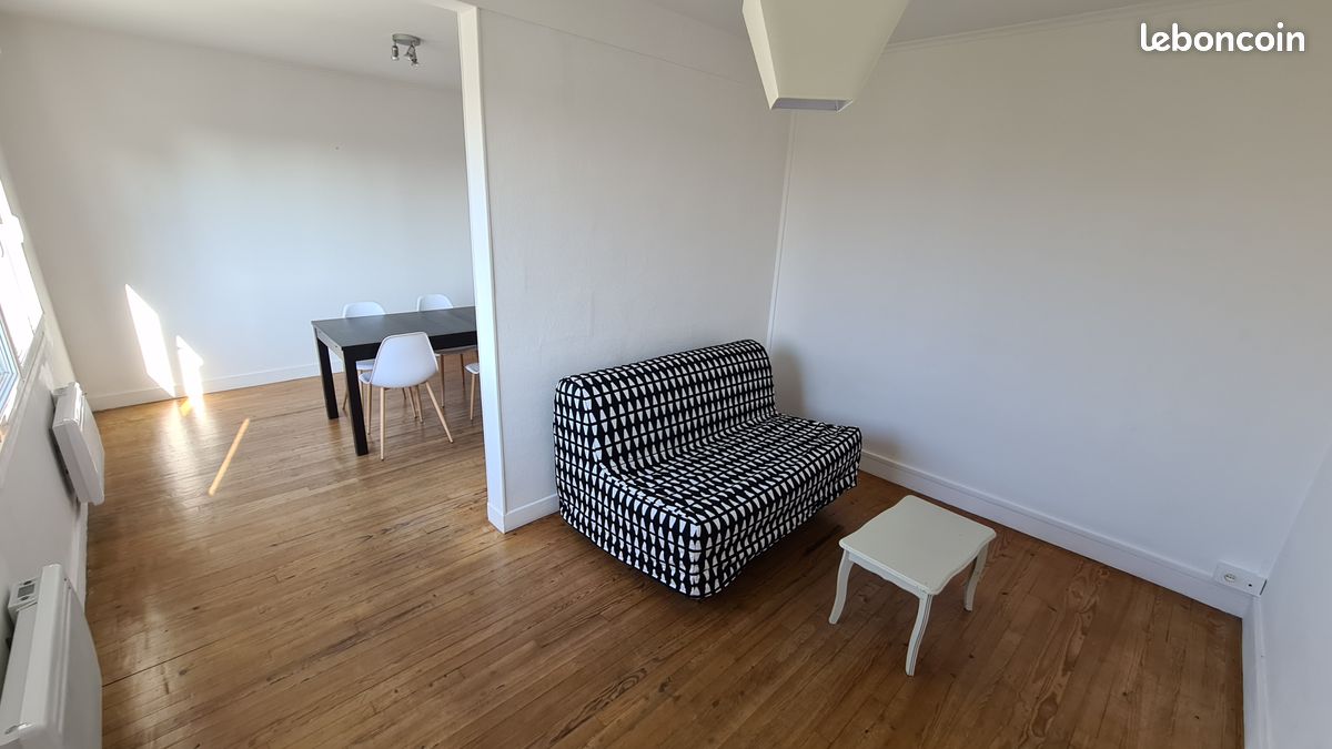 Appartement 3 pièces 54 m² · à Saintes · 54 m² · 720 €