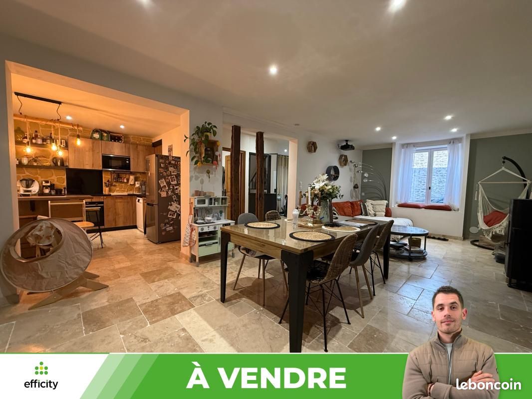 Maison 6 pièces 153 m² · à Poitiers · 153 m² · 350 000 €