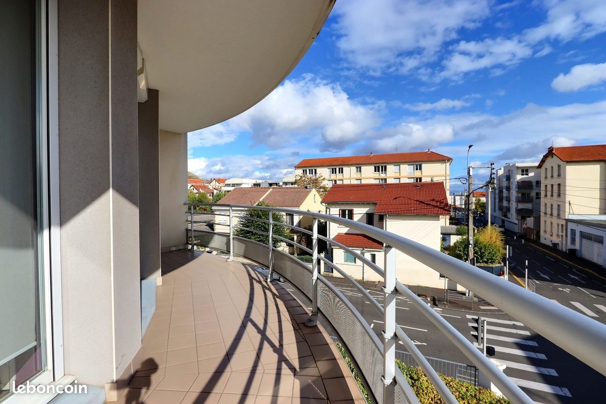 Appartement 4 pièces 92 m² · à Clermont-Ferrand · 92 m² · 298 000 €