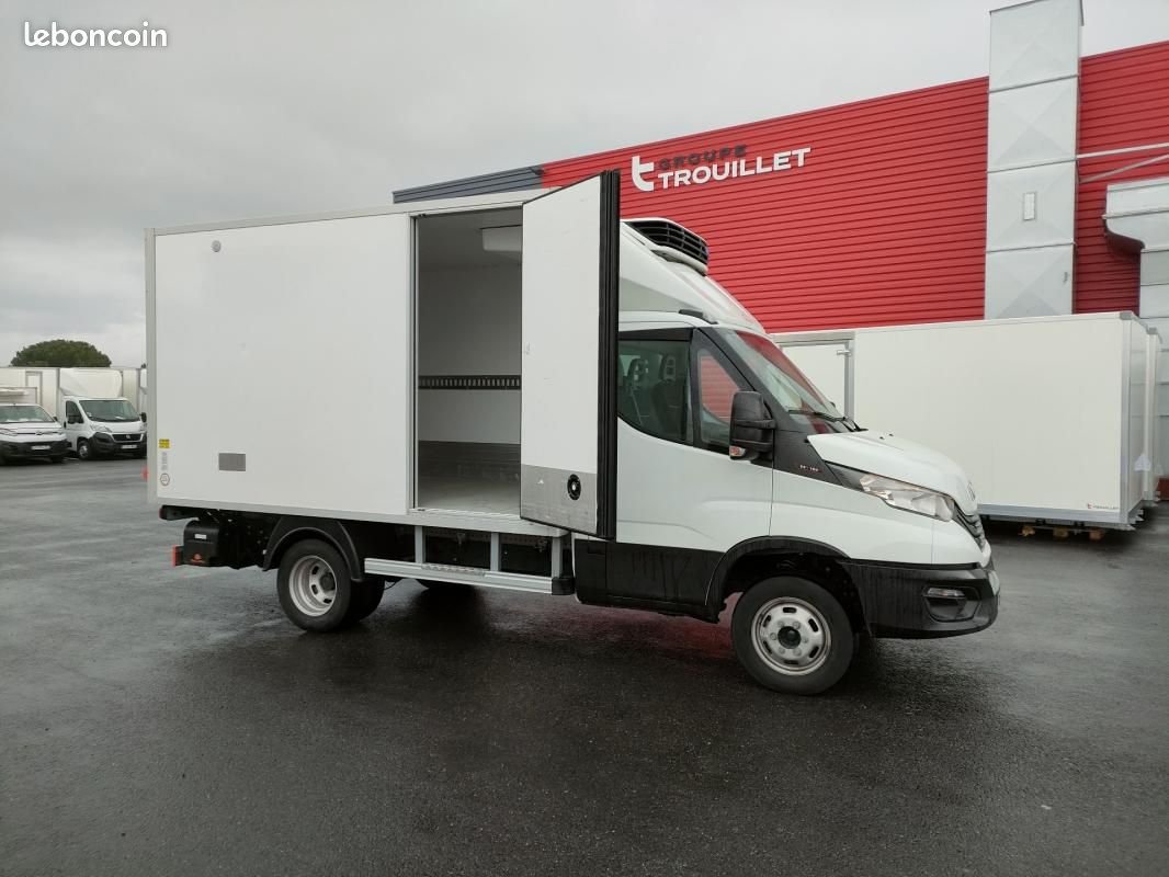 Iveco Daily CHASSIS CABINE FRIGO 12M3 160 CV ROUES JUMELEES HAYON CAISSE CAZAUX GROUPE CARRIER 3.5 T (image 2)