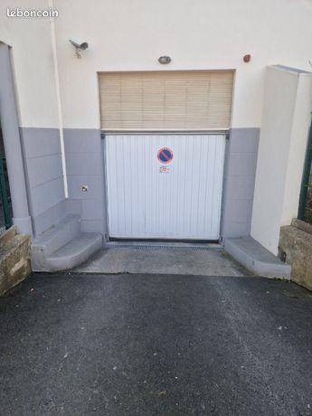Place de parking sous-sol