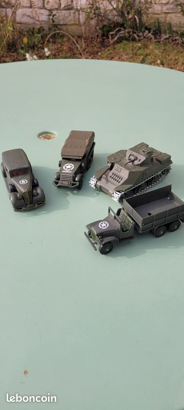 SOLIDO : Ensemble de 7 véhicules militaires miniatures comprenant : Tank Patton M-4