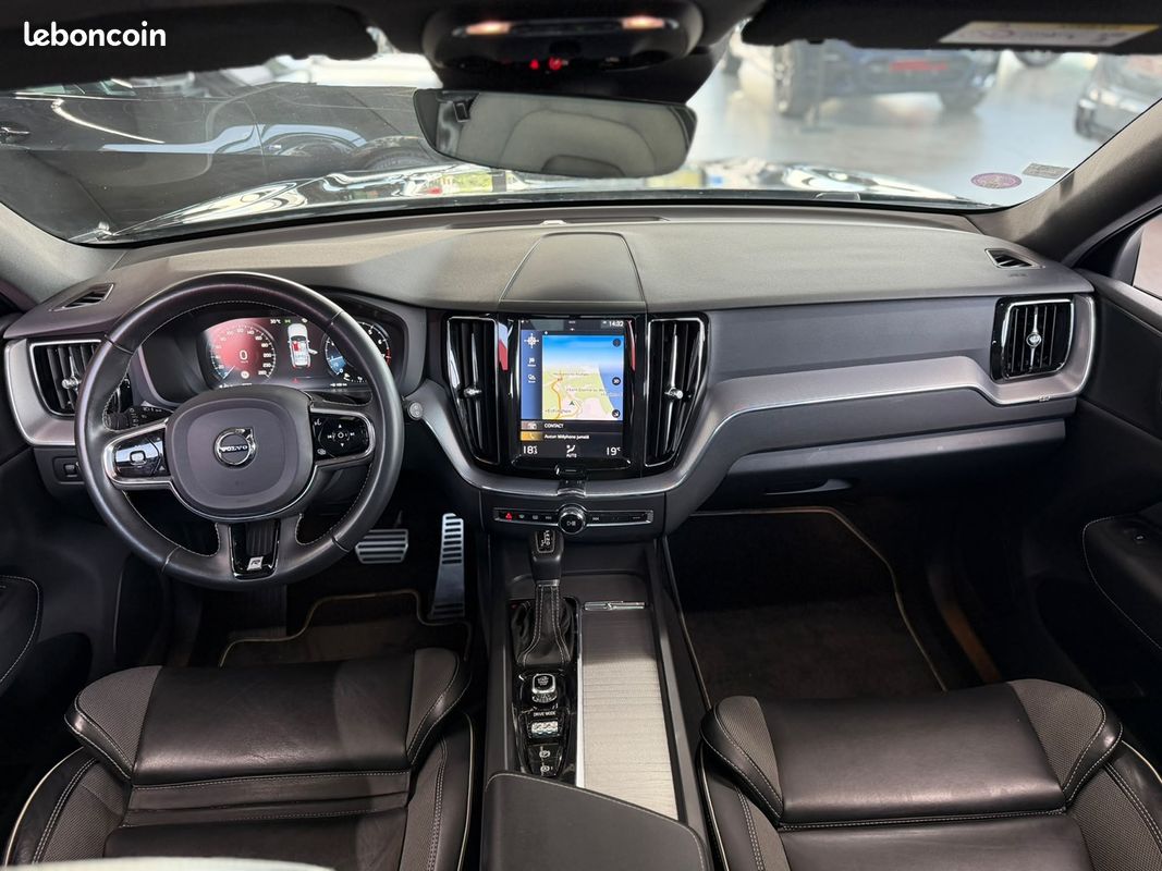 Volvo XC60 T4 190 CV BVA PACK R-DESIGN TOIT OUVRANT GPS (LAURENT AUTO) (image 13)