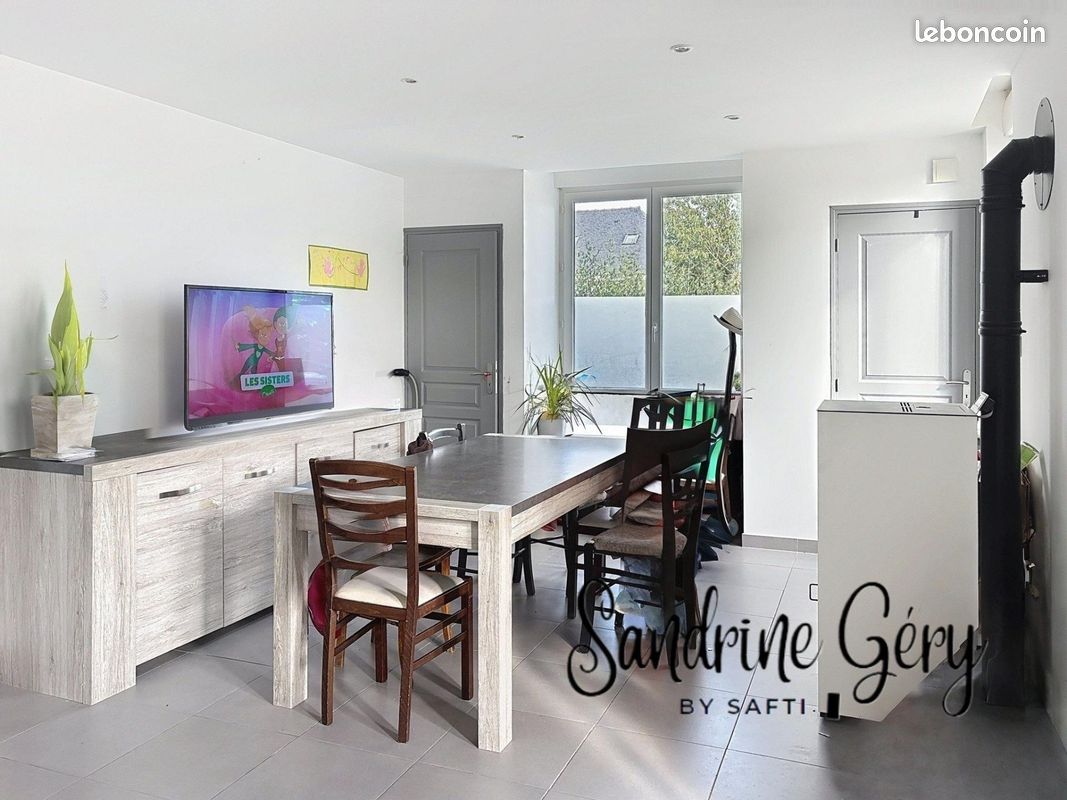 Maison 6 pièces 110 m² · à Saint-Aignan-sur-Roë · 110 m² · 125 000 €