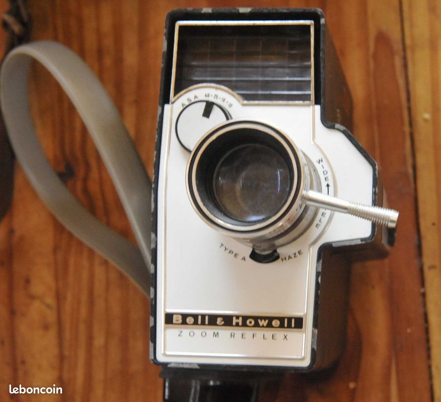 BELL&HOWELL - Années 1970 - Appareil photo - REFLEX - Made in
