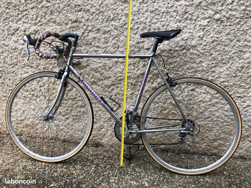 Vélo de course taille L-XL Vélos