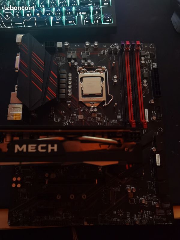 Z390 gaming plus i5 9600k Rx6500xt Accessoires informatique